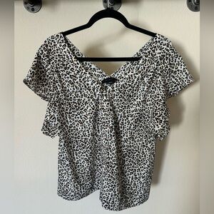 Leopard Print V-neck Top